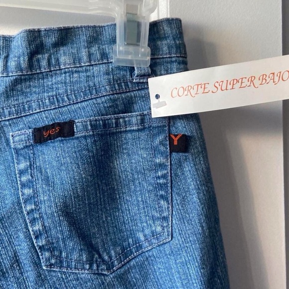 NWT 00s Embroidered Jeans (7) - Picture 6 of 9